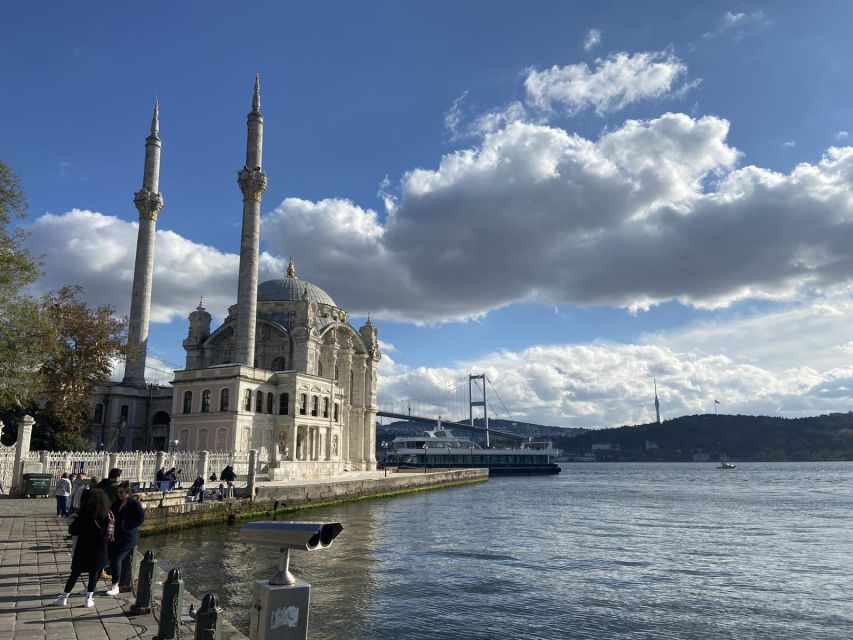 Istanbul: Old Town Highlights Tour & Bosphorus Cruise - Spice Bazaar and Golden Horn, where time can feel tight