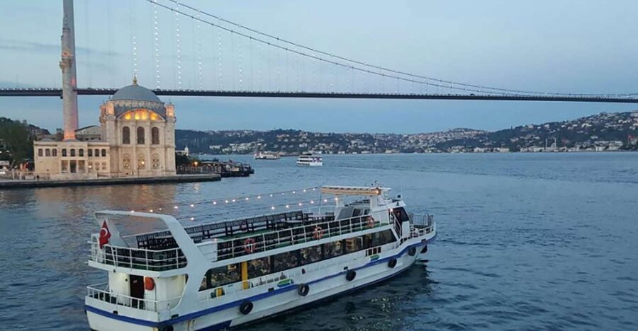 Istanbul: Old Town Highlights Tour & Bosphorus Cruise - The Blue Mosque, plus the six-minaret detail that actually matters