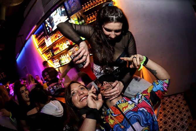 Istanbul Party Pub Crawl with Party Bus in Sultanahmet and Taksim - Timing and Staying With the Group
