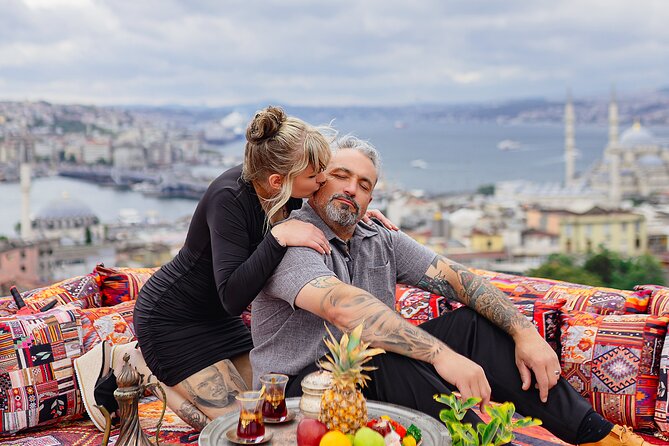 Istanbul Photoshoot at Top Spots - Timing and outfits, how to get more looks without losing your photo rhythm