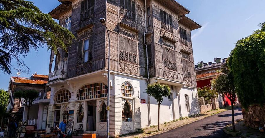 Istanbul Princes island Tour visiting 2 island - The pace and timing reality check for an 8-hour day
