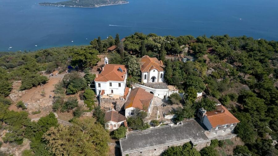 Istanbul: Princes Islands Walking Full-Day Tour - Ferry to Büyükada: the Istanbul taste you get before the walking starts