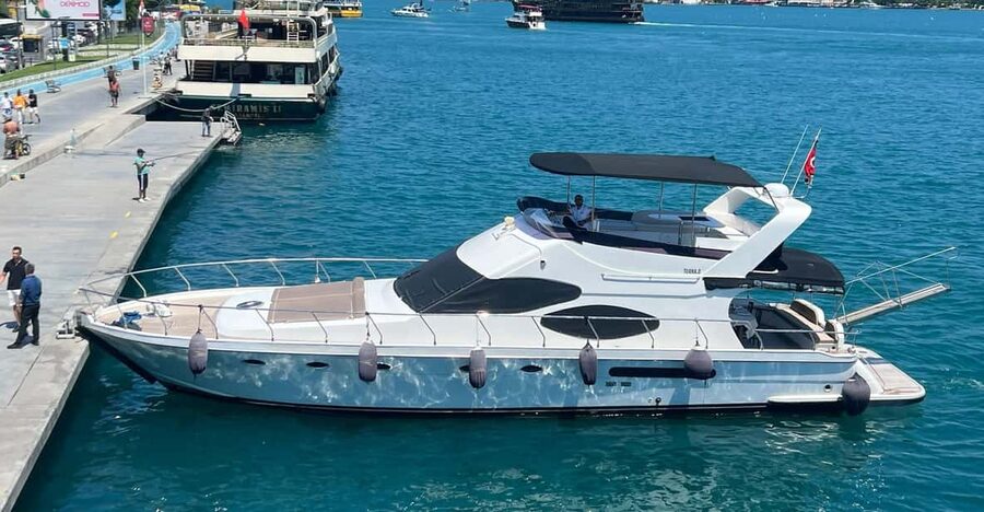 Istanbul: Private Bosphorus Strait Sightseeing Yacht Cruise - Sailing Between Palaces and Fortresses, What Each Landmark Means
