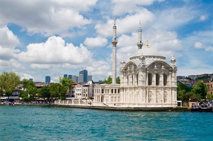 Istanbul: Private Bosphorus Strait Sightseeing Yacht Cruise - What Can Go Wrong, and How You Can Reduce the Odds