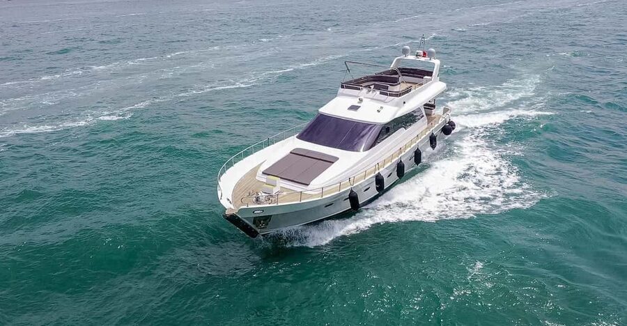 Istanbul: Private Bosphorus Tour On Luxury Yacht Pre #7 - Crew, Communication, and Service Quality: What to Expect (And How to Guard Against Awkwardness)