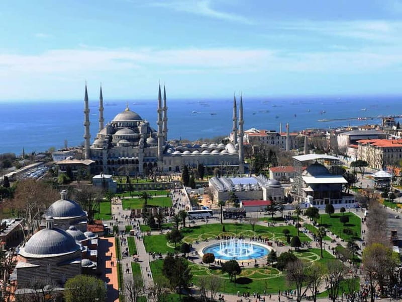 Istanbul: Private City Highlights Guided Tour - Entering the Blue Mosque with time to actually enjoy it