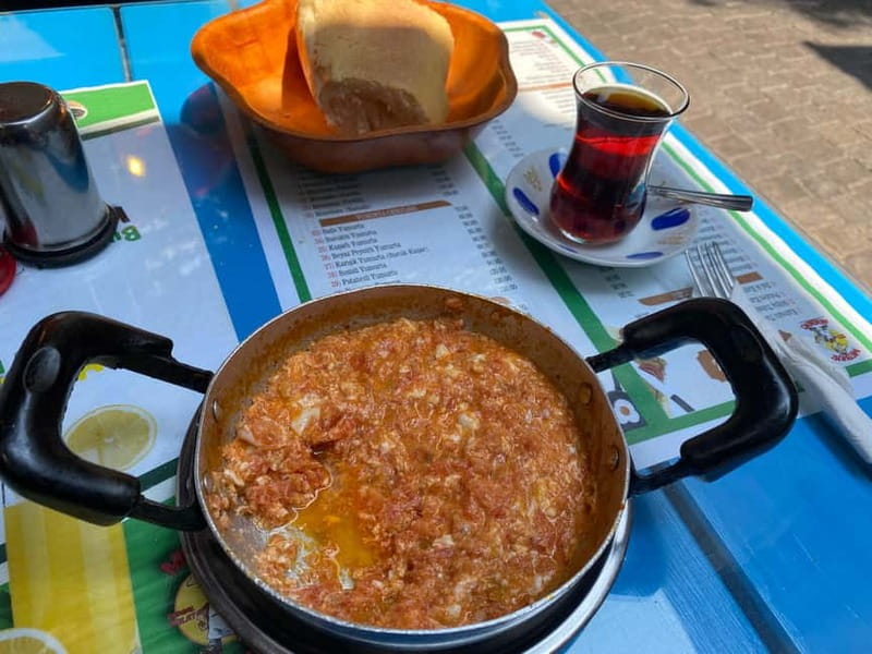 Istanbul: Private Food and City Tour with a Local Host - Sirkeci lunch with Çağ Kebab