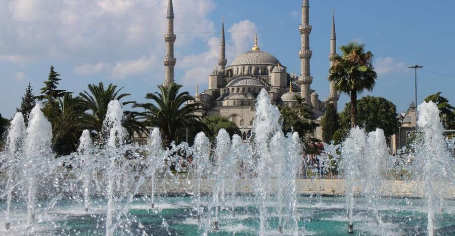 Istanbul Private Full-Day Classics Tour with Options - Hippodrome Morning Walk: Thutmose III and the Serpent Column