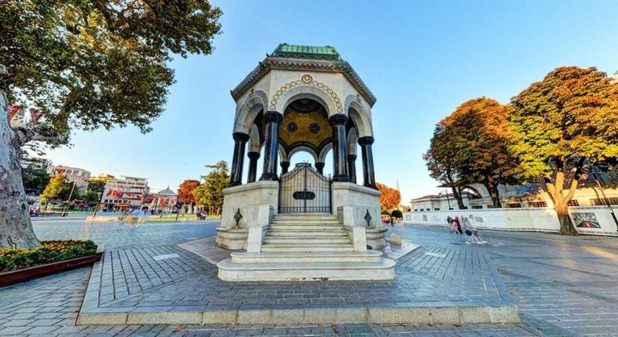 Istanbul: Private Guided Walking Tour - How a private 7-hour walk strings together Istanbul’s top sights