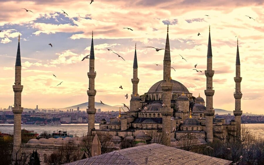 Istanbul: Private Old City Tour with Bosphorus Cruise - Private yacht upgrade: when the extra cost buys comfort