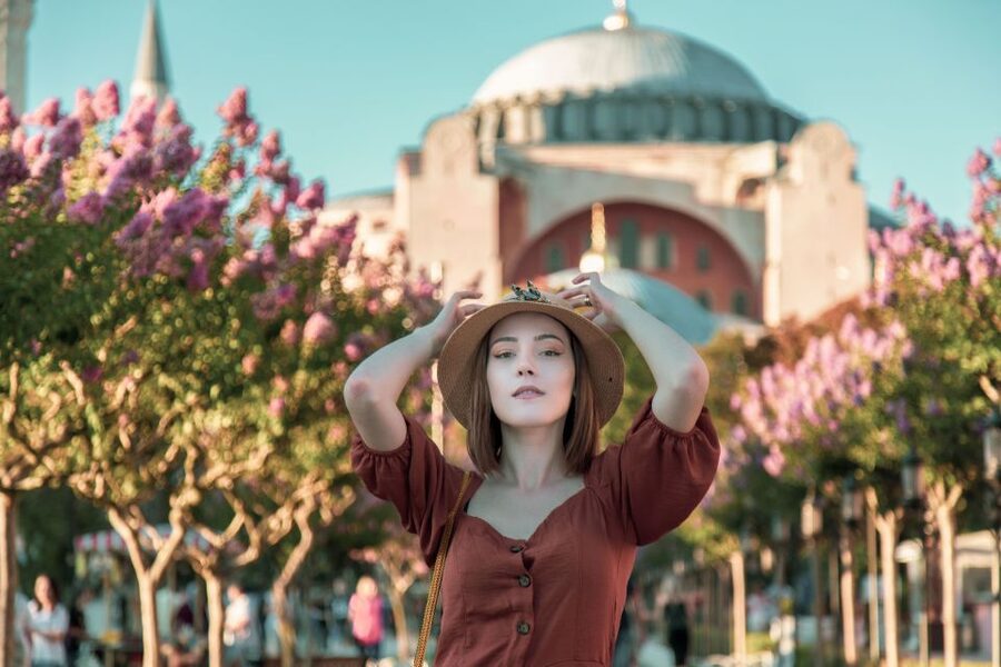 Istanbul: Private photoshoot at Hagia Sophia&Blue Mosque - Key Things That Make This Photoshoot Worth Your Time