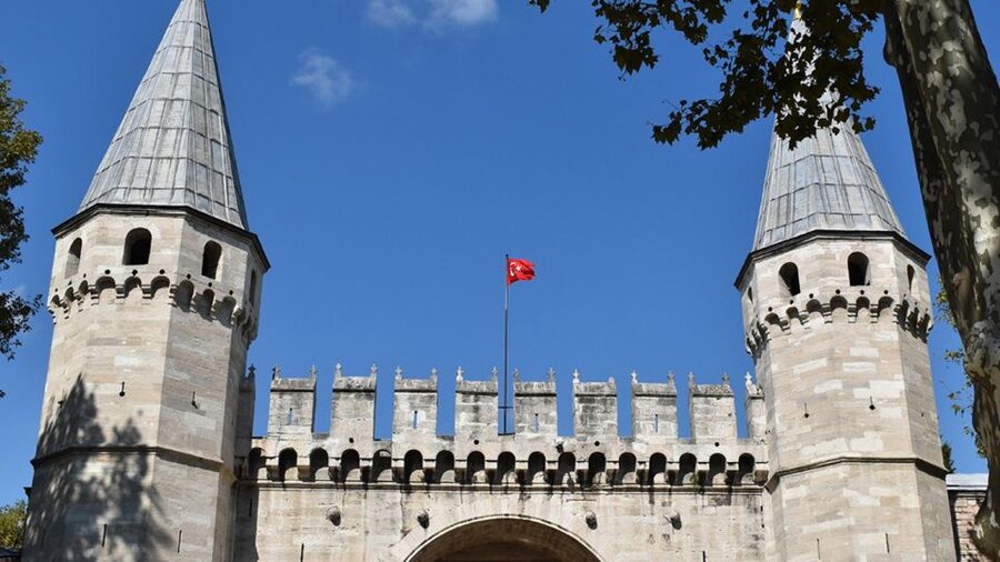 Istanbul's Popular Duo: Hagia Sophia & Topkapı Palace - Price, Entry Tickets, and Whether This Is Good Value