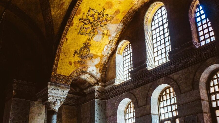 Istanbul's Popular Duo: Hagia Sophia & Topkapı Palace - FAQ