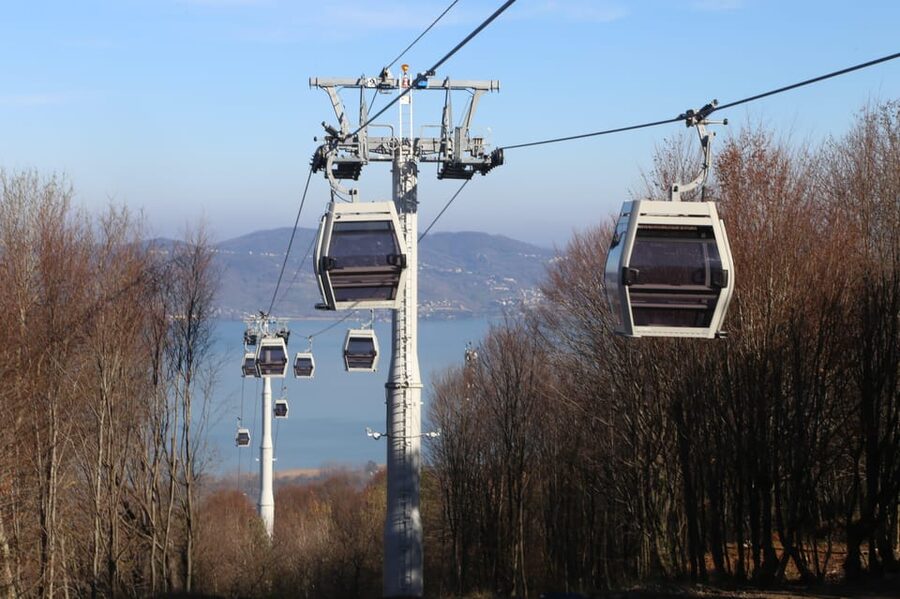 Istanbul: Sapanca Tour, Cable Car, Quad, & Zipline - Lake Sapanca: The One-Hour Window for Photos, Walking, and Calm