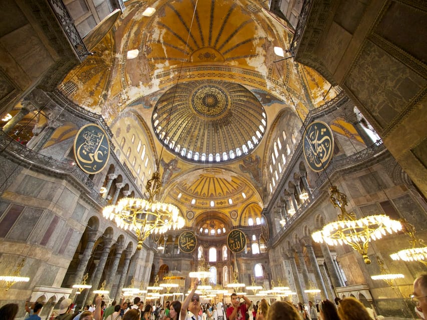 Istanbul: Secret Treasures Skip-The-Line Tour with Lunch - Topkapi Palace: Ottoman sultans and museum-palace treasures