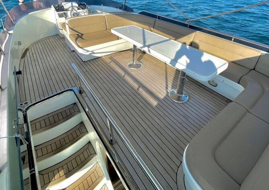 Istanbul: Small-Group Luxury Yacht Sunset Cruise w/ Snacks - Why the Bosphorus at sunset is a smarter choice than shore-hopping