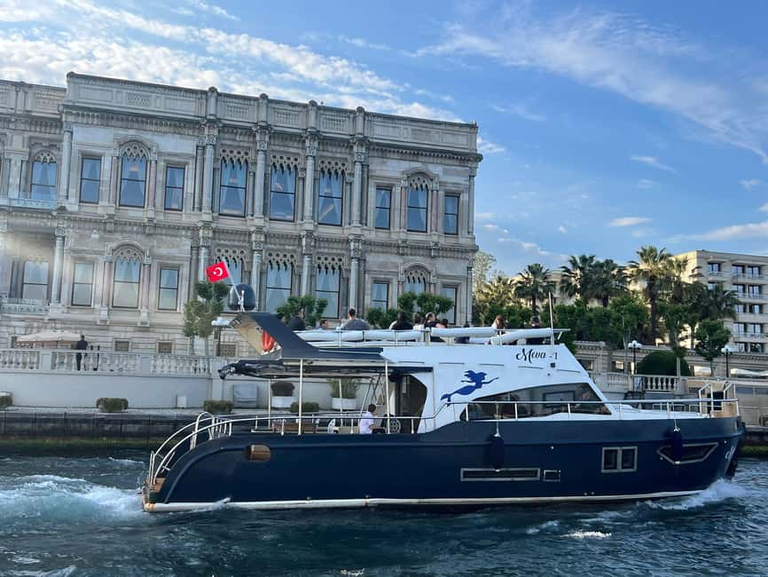 Istanbul: Sunset Bosphorus Yacht Cruise with A break on Asia - Golden Horn stop: where you swap views for steps