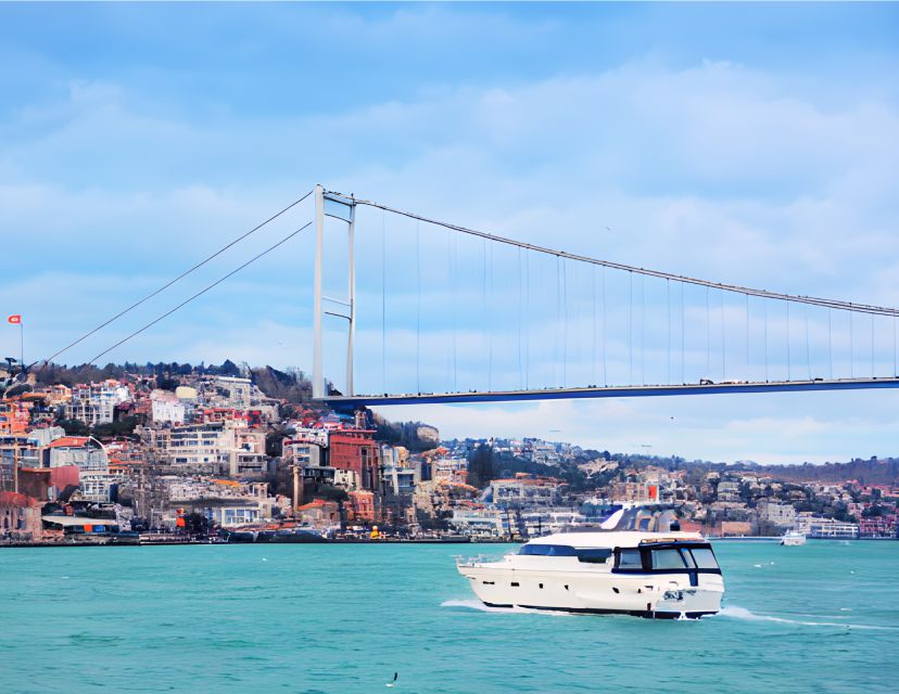 İstanbul: Sunset Cruise with Refreshments - Drinks and Treats: Mocktails, Tea, and the Turkish Coffee Moment