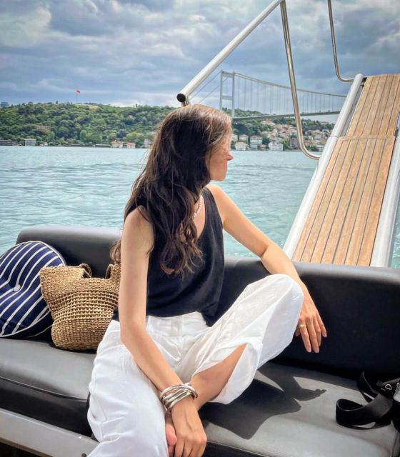 Istanbul: Sunset or Day Small-Group Yacht Cruise with Snacks - Price and value: what $31 buys you