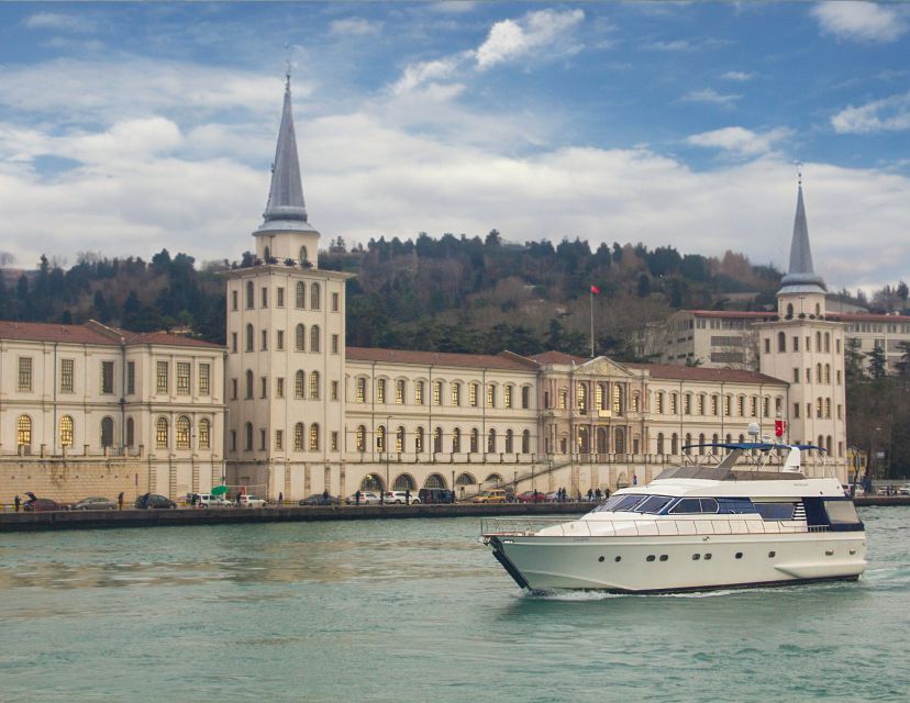 Istanbul: Sunset Yacht Cruise on the Bosphorus with Transfer - Hotel transfer and boarding: how to get on board without stress