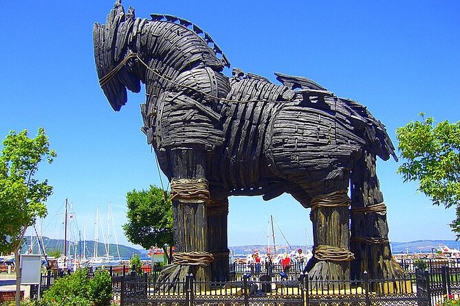 Istanbul to Truva Troy Guided Day Tour with Lunch and Transfers - The Trojan Horse photo moment, and why timing can vary