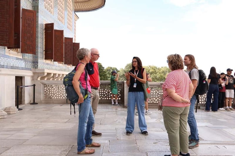 Istanbul: Topkapi Palace and Harem Museum Tour with Ticket - Price and value: what $94 gets you in a big Istanbul site