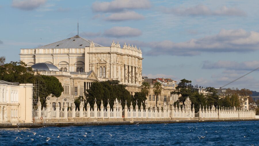 Istanbul: Topkapi Palace & Dolmabahce Palace Combo Ticket - Closures and planning: don’t pick a date that makes you sad