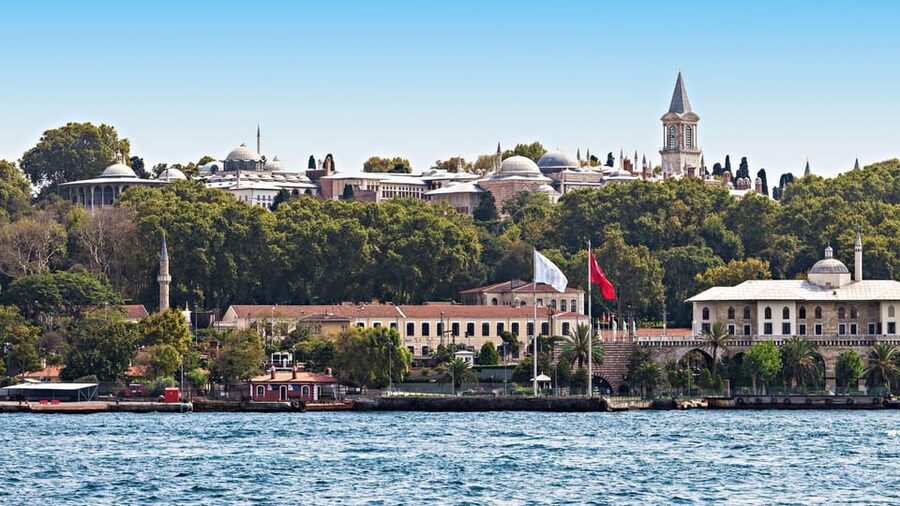 Istanbul: Topkapi Palace Guided Tour w/ Skip-the-Ticket-Line - Skip-the-ticket-line: how it helps, and what it does not solve