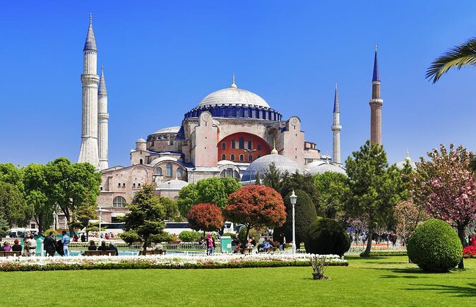 Istanbul: Topkapi Palace, Hagia Sophia & Blue Mosque - Starting at the German Fountain, a Practical Intro to Old Istanbul