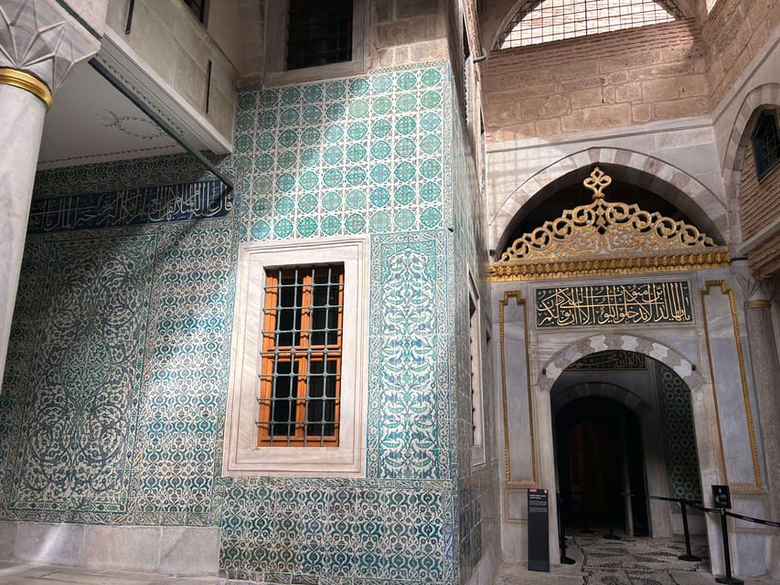 Istanbul: Topkapi Palace & Harem Museum Ticket & Audio Guide - Inside Topkapi Palace: what you’ll actually be seeing