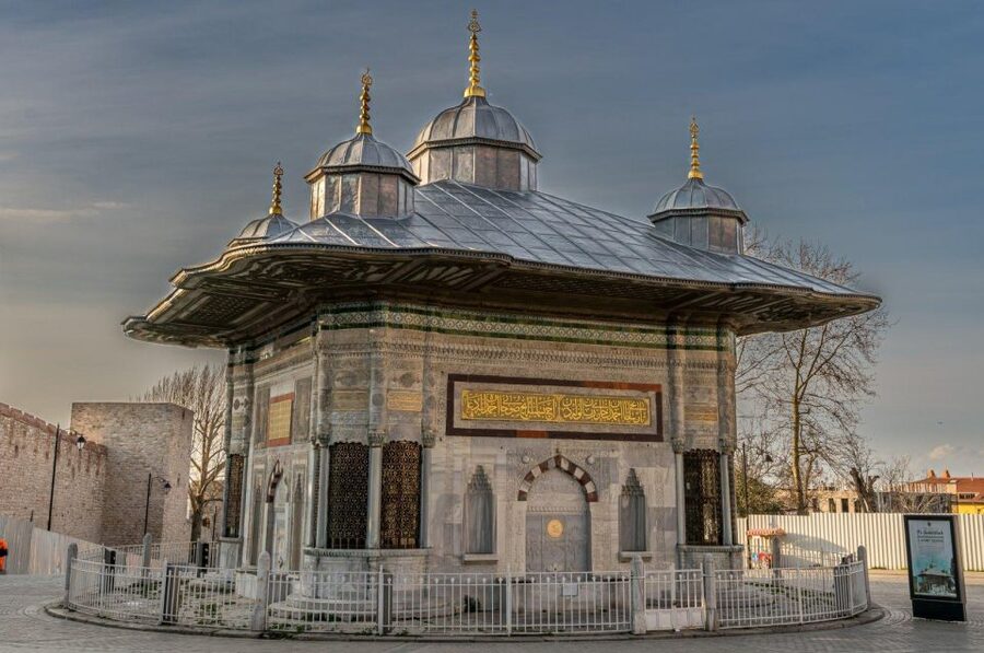 Istanbul: Topkapi Palace Skip-the-Line Ticket & Guided Tour - Price, Value, And When It Feels Worth It