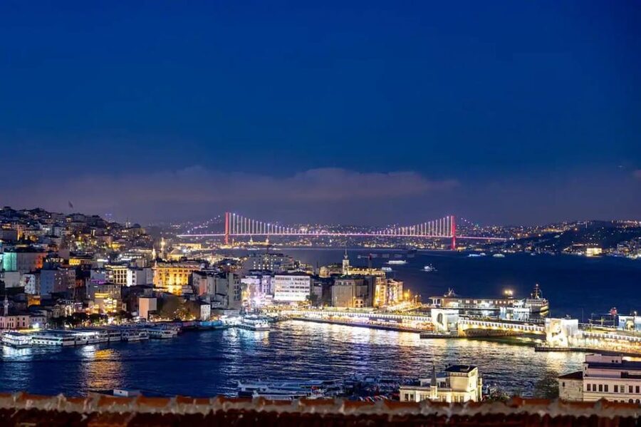 Istanbul: Turkish Food Night and Rooftop Experience - Street Food Tastings and the Kebabs-Meze-Salad Mix