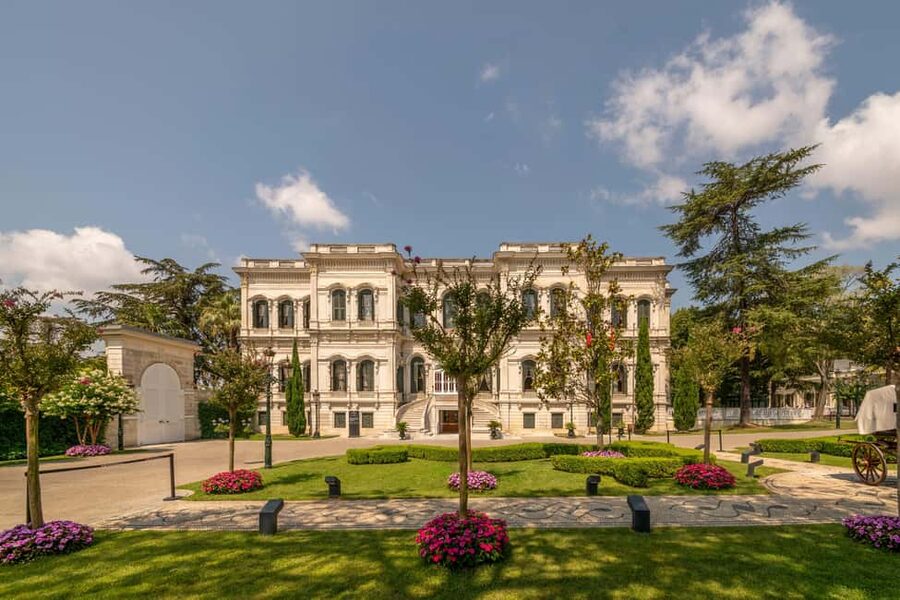 Istanbul: Yildiz Palace & Museum Skip the Ticket Line Entry - Where to Enter: Valide Gate and the Serence Bey Slope