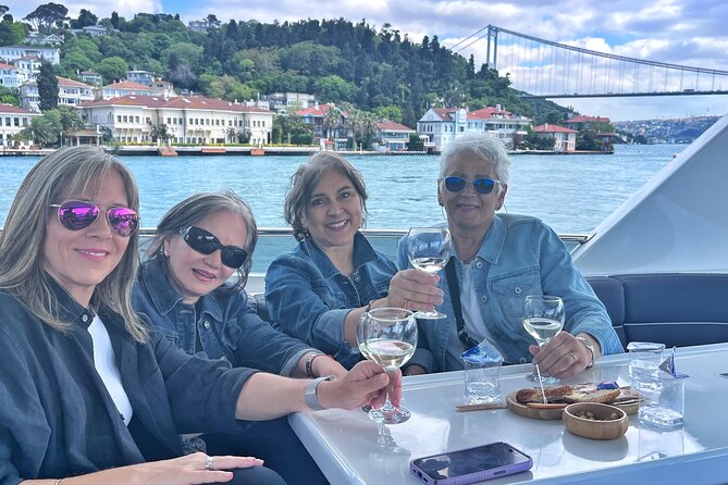 Luxury Bosphorus Yacht Tour – Asian Side Stop & Exploration - Maiden’s Tower and the Legend-Laced Atmosphere You Can Feel
