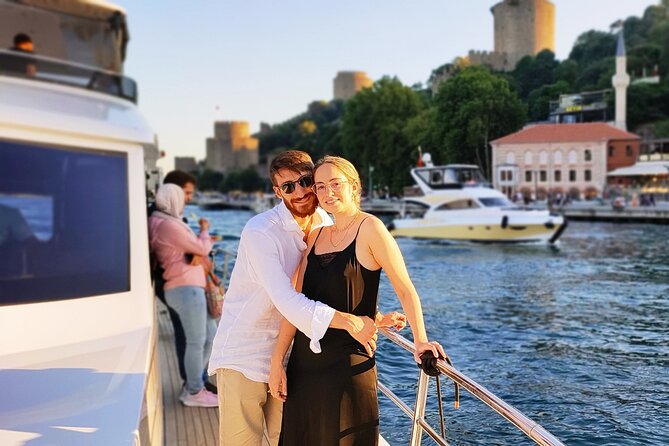 Luxury Sunset Yacht Cruise on the Bosphorus – Refresh & Relax - Stepping aboard at İDO Kabataş, then heading into the Bosphorus