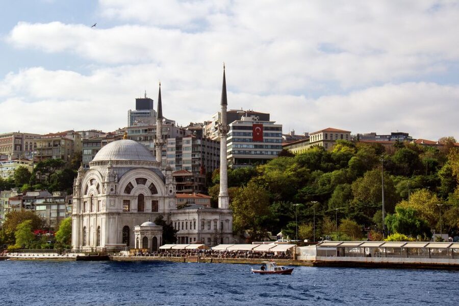 Morning Bosphorus Cruise and Spice Bazaar - Why this half-day Bosphorus cruise plus Spice Bazaar works