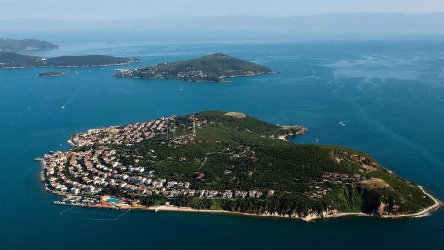 Prince's Island Group Tour - The boat ride culture: why the Sea of Marmara time is the real feature