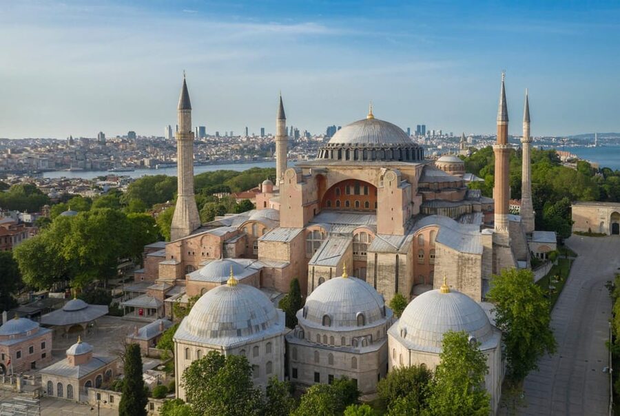 Private Car Tour of Istanbul Old City and Top 7 Attractions - Galata Tower in Beyoğlu: the best payoff for the 7-hour option