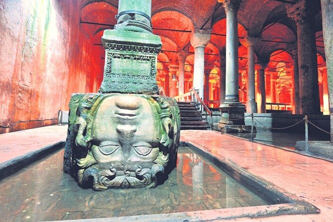 Private Guided Basilica Cistern and Topkapi Palace with Skip Line - A Fast, High-Impact Duo in About 3 Hours