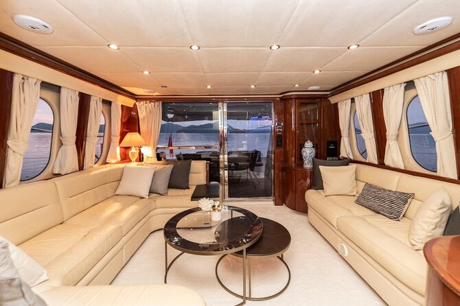 Private Luxury Yacht Cruise on Bosphorus - Bridges on the Bosphorus, and why they matter for your skyline photos