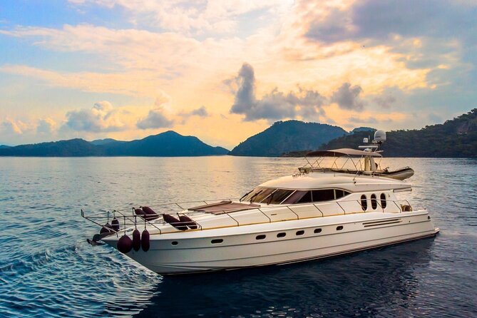 Private Luxury Yacht Cruise on Bosphorus - Private luxury boat comfort, what you get on board