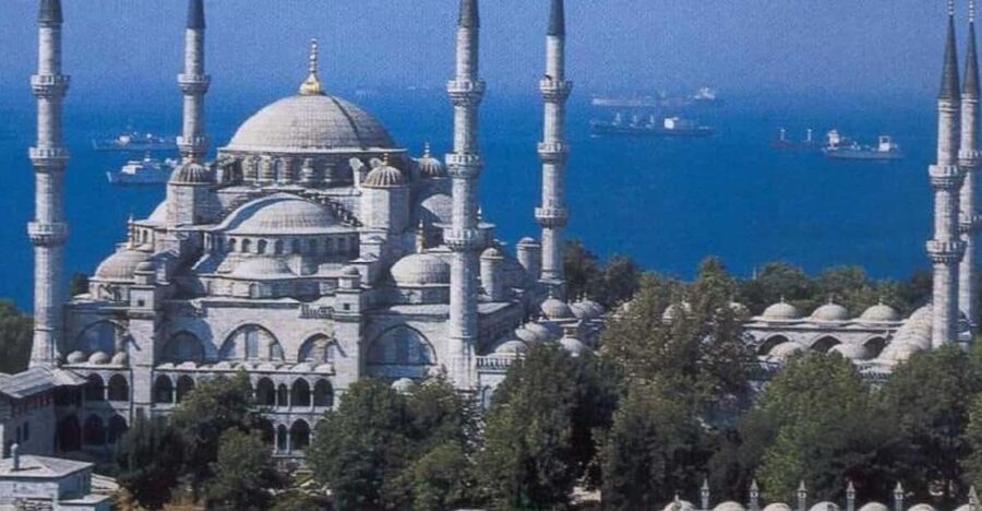 Private Tour of Istanbul: Hagia Sophia & Grand Bazaar & More - First stop: Hagia Sophia and the dome that does the talking