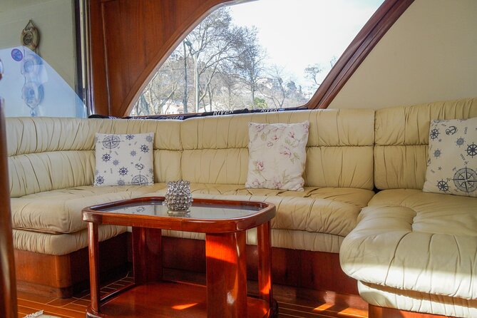 Private Yacht Cruise on Bosphorus - The guide matters: how English narration turns photos into understanding