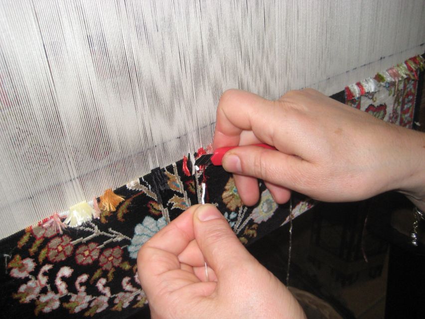 Rug Shopping Private Tour with expert Grand Bazaar - Wholesalers and Shops: Where Competitive Prices Really Come From