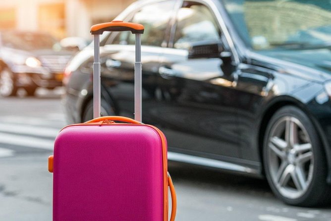 Sabiha Airport to Istanbul City Centre Private Transfer or Vice Versa (1-6pax) - The Ride: Private, Air-Conditioned, and Built for Real Luggage