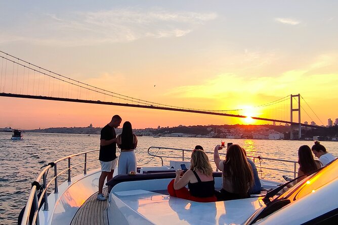 Scenic Bosphorus Sunset Cruise – 2.5 Hours of Luxury & Views - Dolmabahçe and Ortaköy: the waterfront Istanbul you picture