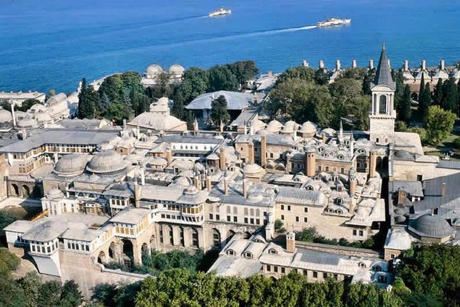 Small-Group Topkapi Palace and Harem Tour with Tickets - Meeting in Sultanahmet Square, Then Getting Oriented Fast