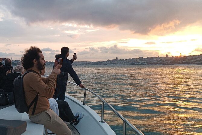 Sunset Cruise on Luxury Yacht with Transfers - Dolmabahçe Palace to Çırağan Palace: The Beşiktaş Waterfront Moment