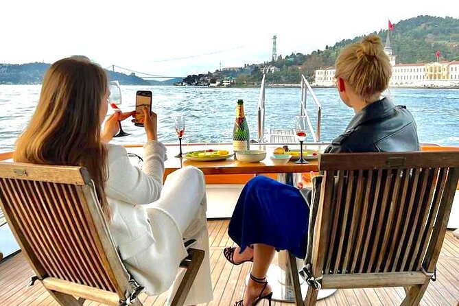 Sunset or Daytime Istanbul Guided Luxury Yacht Cruise with Snacks - The Live Guide Experience: What You Get From the Commentary