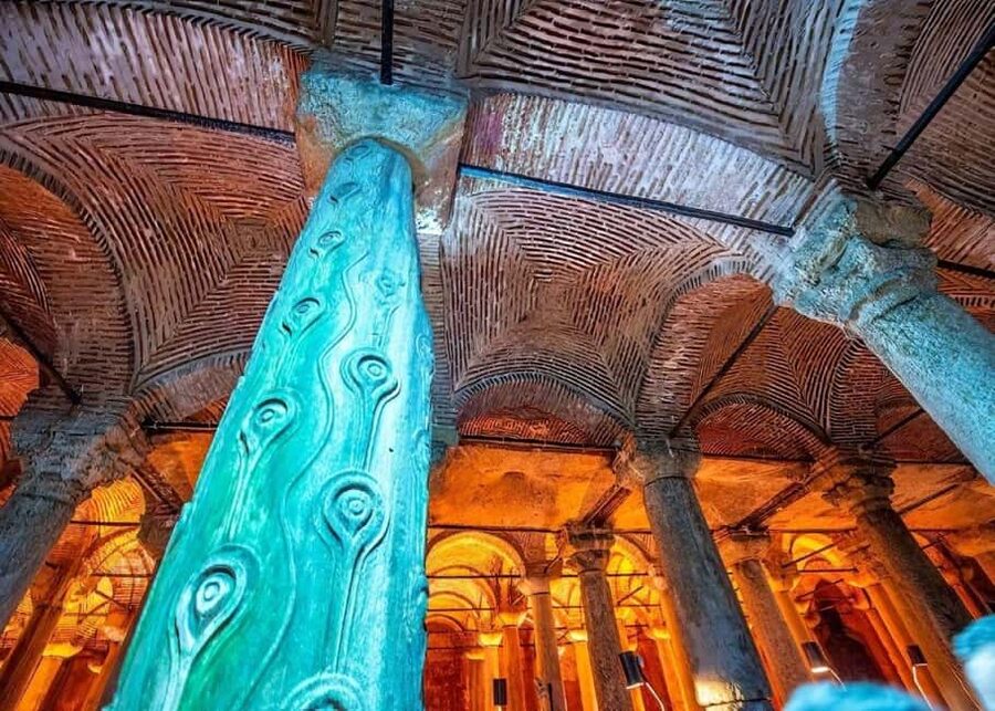 Topkapi Palace, Hagia Sophia & Basilica Cistern Combo Ticket - Getting Started: Chimney Bistro and the Topkapi Hosted Entry
